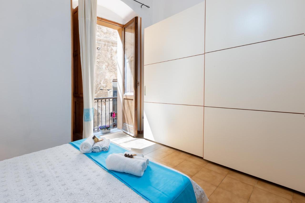 Casa Del Duomo Apartment Cagliari Bagian luar foto